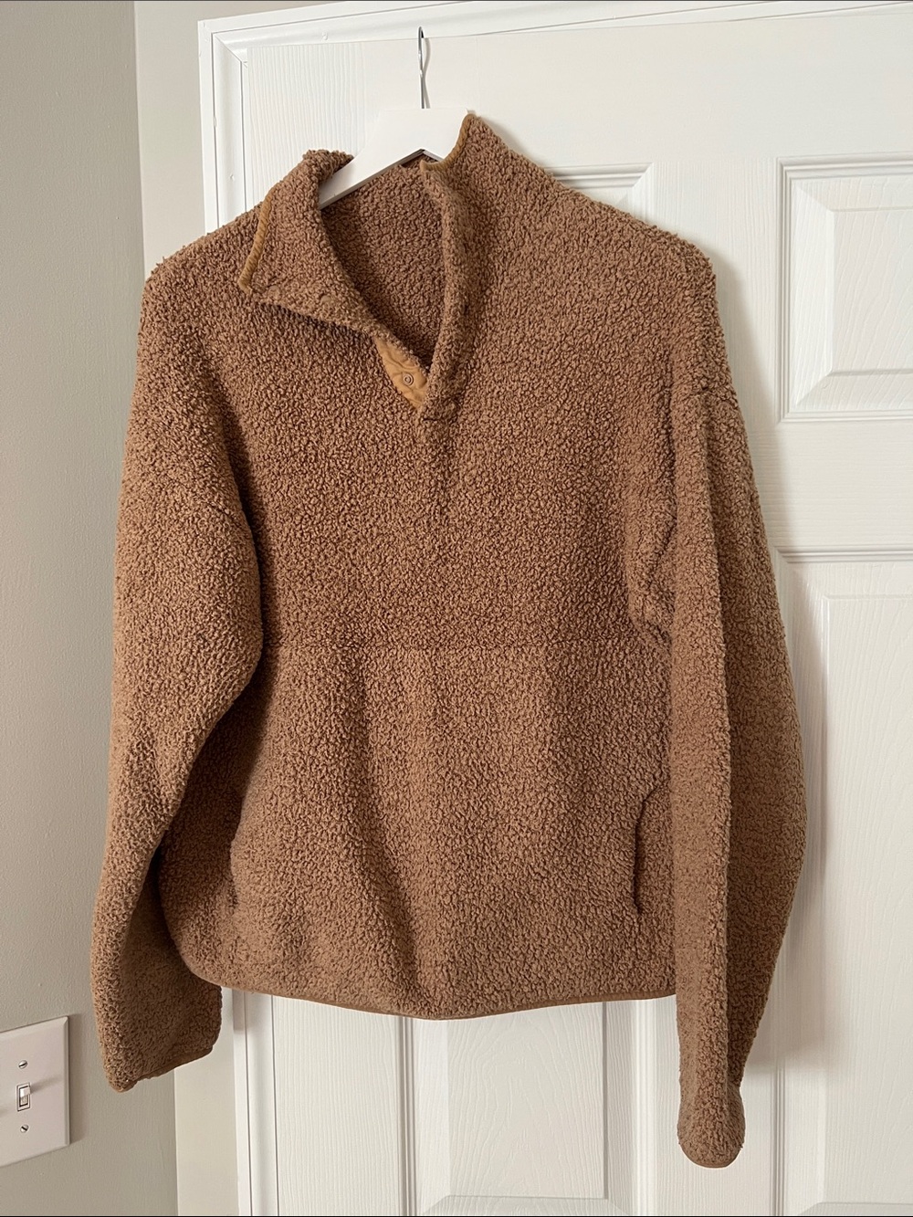 SKIMS Women’s Brown Sherpa Pullover